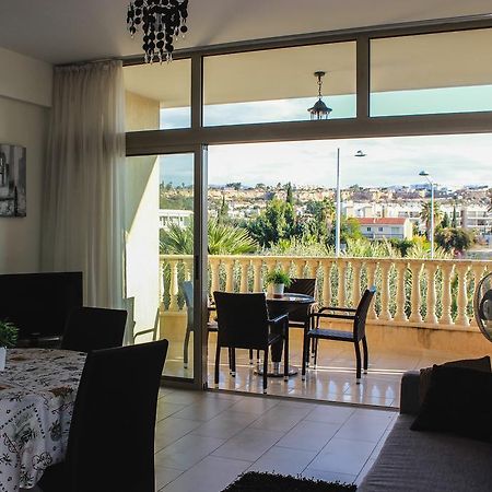 King'S Gardens Apartment Paphos Bagian luar foto