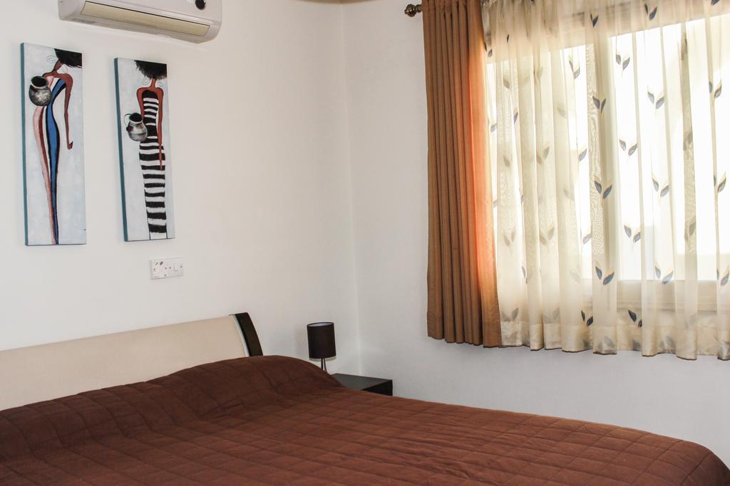 King'S Gardens Apartment Paphos Bagian luar foto