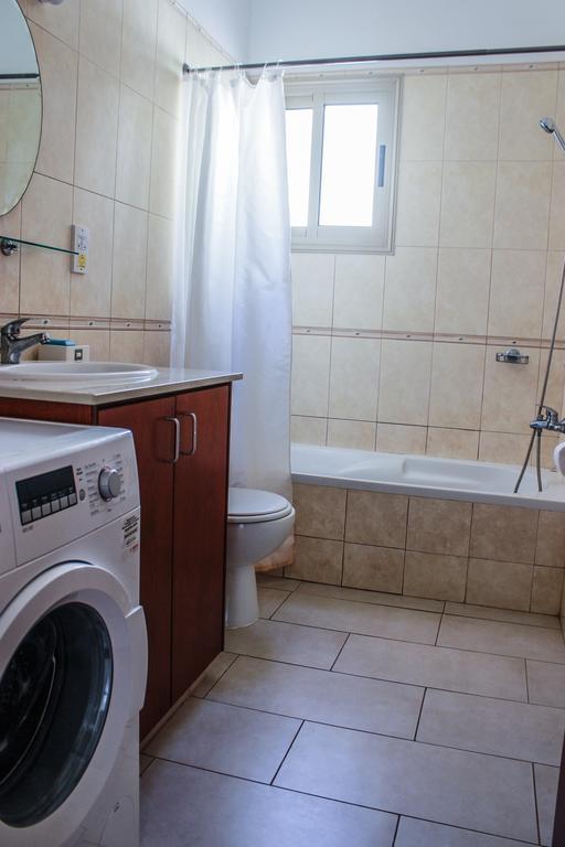 King'S Gardens Apartment Paphos Bagian luar foto