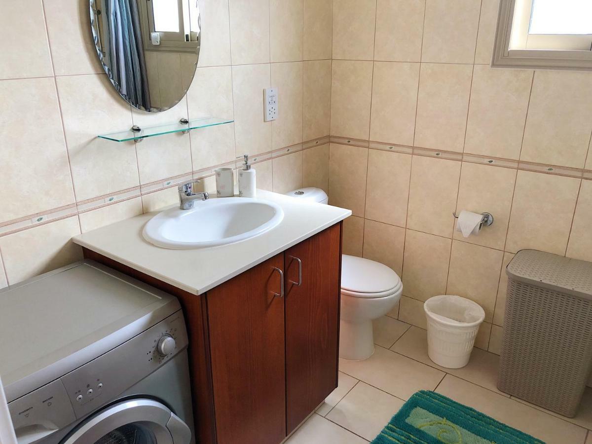 King'S Gardens Apartment Paphos Bagian luar foto