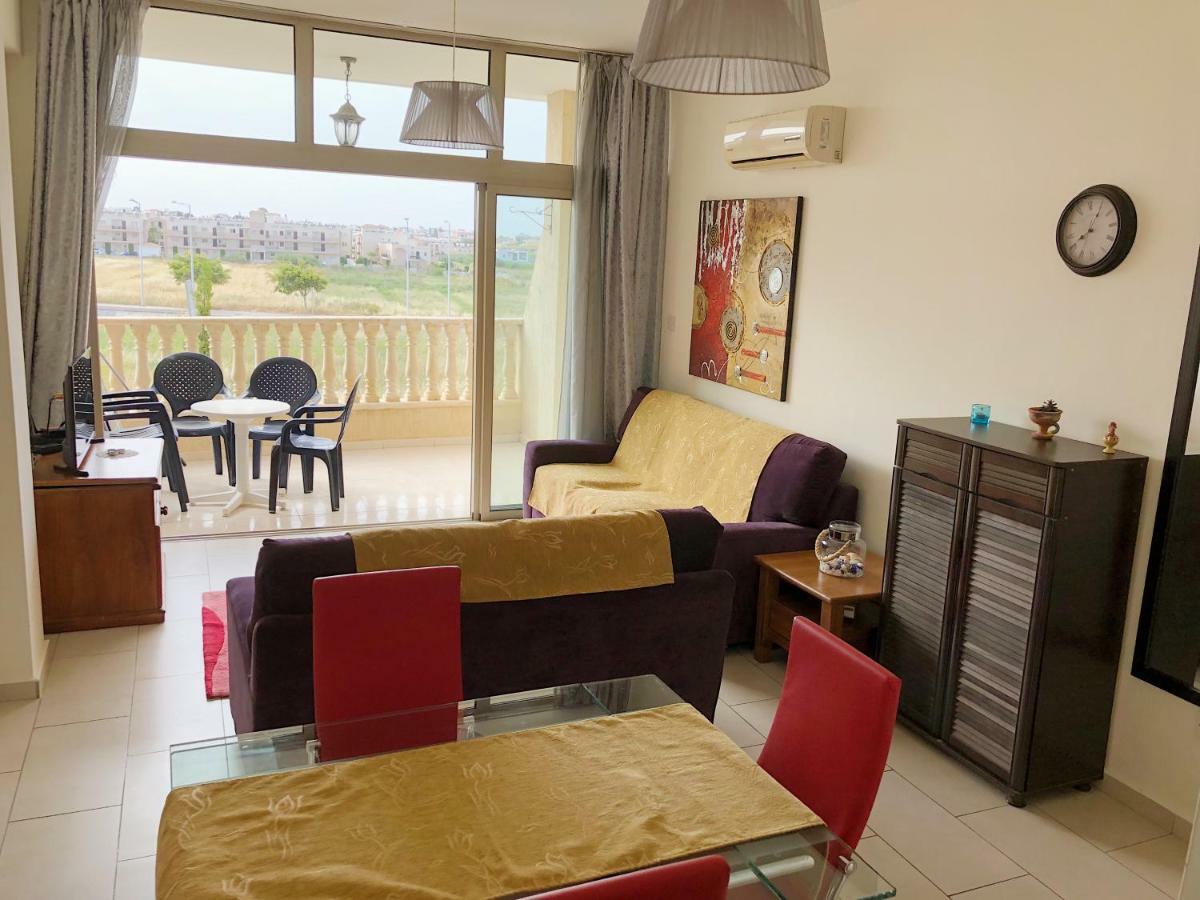 King'S Gardens Apartment Paphos Bagian luar foto