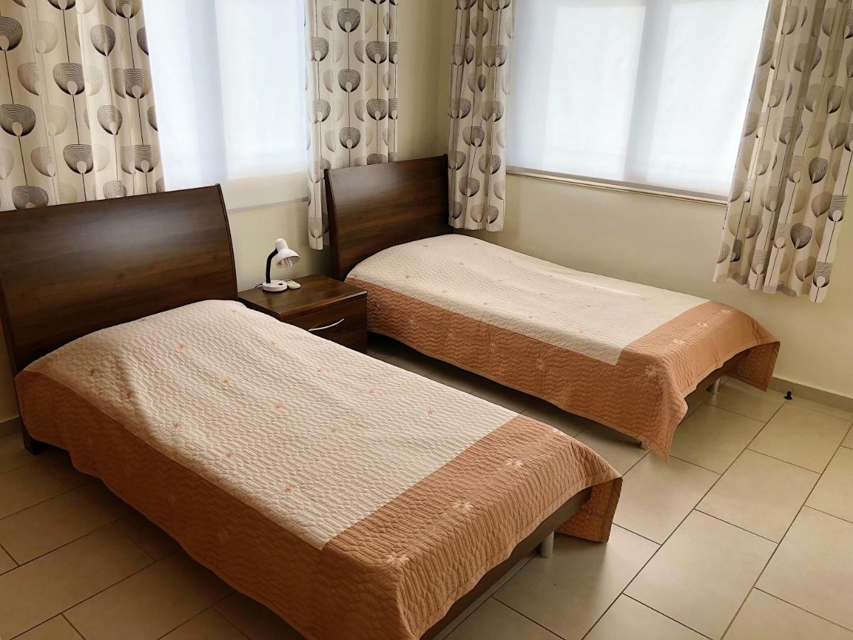 King'S Gardens Apartment Paphos Bagian luar foto