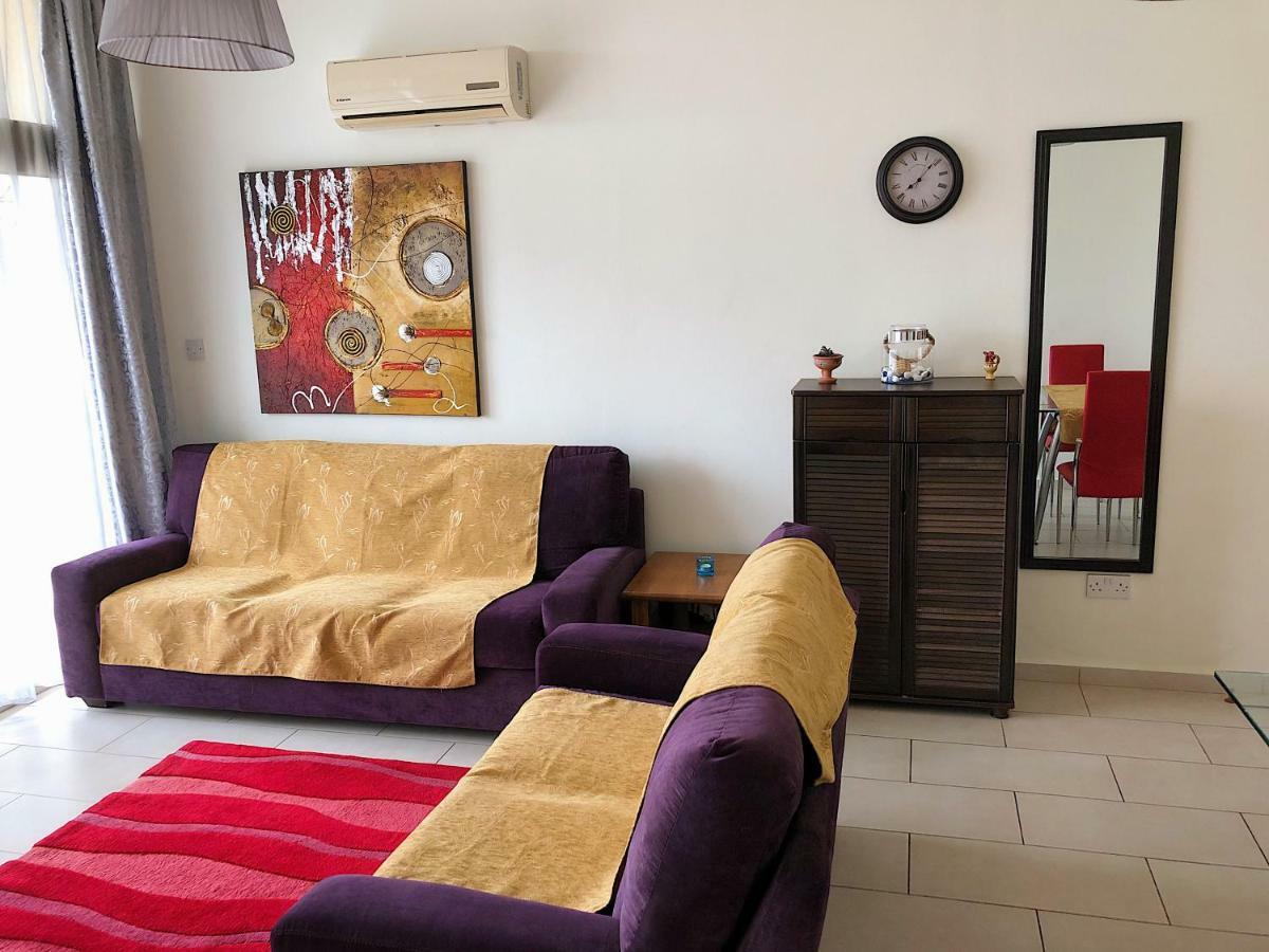 King'S Gardens Apartment Paphos Bagian luar foto