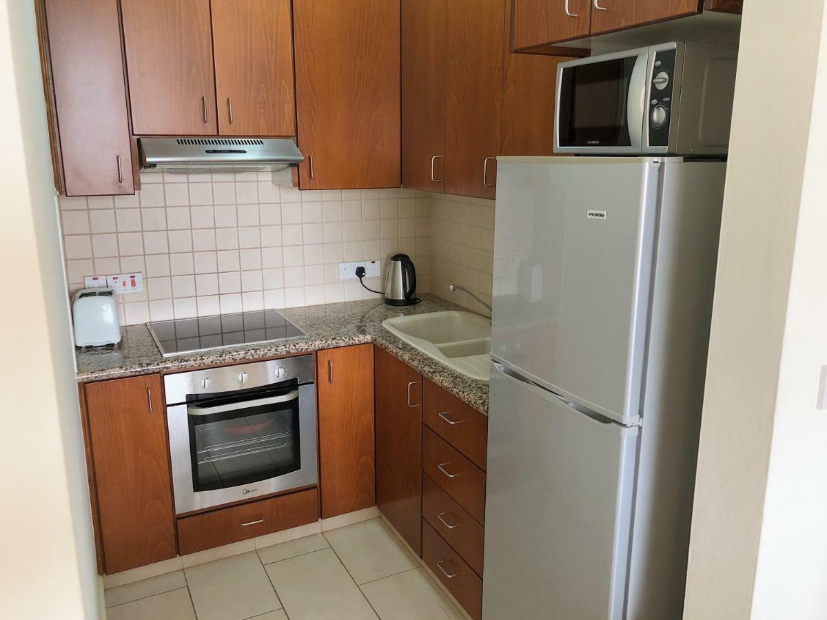 King'S Gardens Apartment Paphos Bagian luar foto